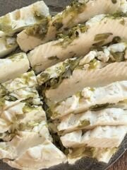 Otlu Peynir ( 1 kg)